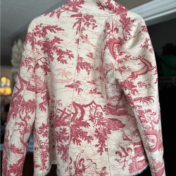 Red and Cream Reversible Toile Jacket - Picture 4 of 6